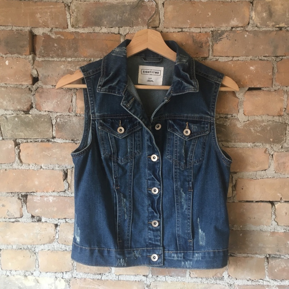 Jean Vest